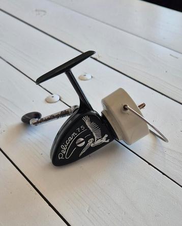 Werpmolen PELICAN 75 .. zonder spoel !! beschikbaar voor biedingen