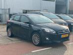Ford Focus 1.0 EcoBoost Lease Titanium, Gebruikt, Zwart, 635 kg, Zwart