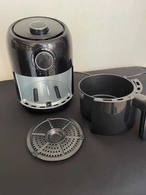 Airfreyer 1,8 liter, Ophalen of Verzenden, Zo goed als nieuw, Airfryer, 750 t/m 999 gram