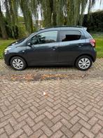 Peugeot 108 1.0 E-vti 72pk 5D 2018 Grijs, Auto's, Voorwielaandrijving, Stof, Euro 6, 4 stoelen