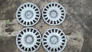 Opel Astra 15inch wieldoppen | past ook op andere modellen beschikbaar voor biedingen