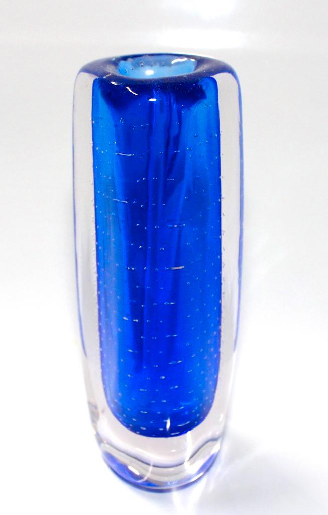 Schitterende Driehoekige Blauw Kristallen Sommerso Vaas, Antiek en Kunst, Antiek | Glas en Kristal, Verzenden