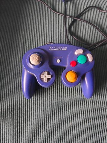 Originele Nintendo Gamecube Controller Paars beschikbaar voor biedingen