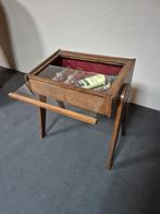 Vintage antiek vitrinekastje, Ophalen of Verzenden