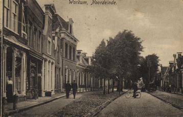 Workum, Noordeinde. - volk fiets - 1925 gelopen beschikbaar voor biedingen