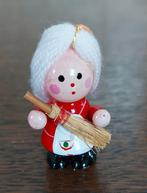 Santa houten miniatuur, Verzamelen, Poppetjes en Figuurtjes, Zo goed als nieuw, Ophalen