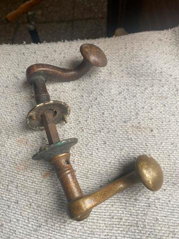 Oude deur deur klink messing deurklink antiek brocante beschikbaar voor biedingen