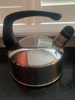 Fluitketel met zwarte dop- RVS, klein prijsje 5,-, Ophalen of Verzenden, Gebruikt