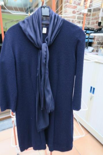 Kleedje donkerblauw met vaste sjaal N3 mt 40 (it44) beschikbaar voor biedingen