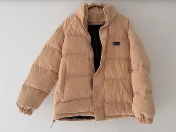 Down jacket beschikbaar voor biedingen