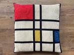 4 Sierkussens Piet Mondriaan €50,00, Huis en Inrichting, Ophalen of Verzenden, Zo goed als nieuw, Overige kleuren, Vierkant