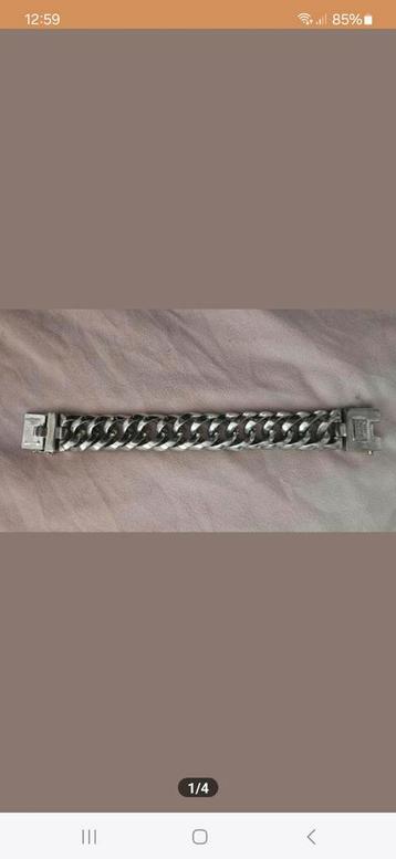 Buddha to Buddha big chain armband  beschikbaar voor biedingen