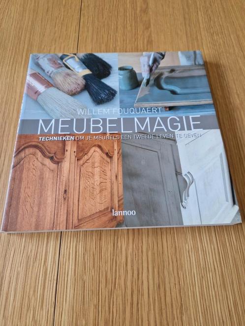 Meubelmagie - Willem Fouquaert (boek is als nieuw!), Boeken, Wonen en Tuinieren, Zo goed als nieuw, Overige soorten, Ophalen of Verzenden