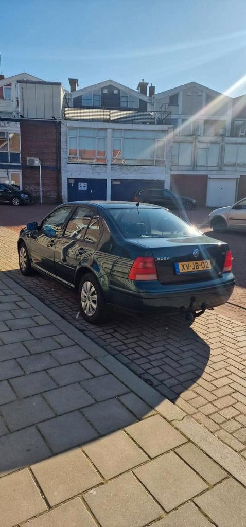 Volkswagen Bora 1.6 74KW AUT 1999 Groen, Auto's, Volkswagen, Particulier, Bora, Benzine, Sedan, Automaat, Origineel Nederlands