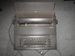 Olivetti ET 111 electrische typemachine uit de jaren “80, Ophalen