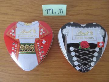 2 Hartvormig Blik Blikken Swiss Hearts Lindt Klederdracht beschikbaar voor biedingen