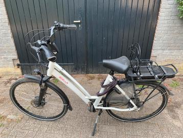 Damesfiets elektrisch Stella beschikbaar voor biedingen