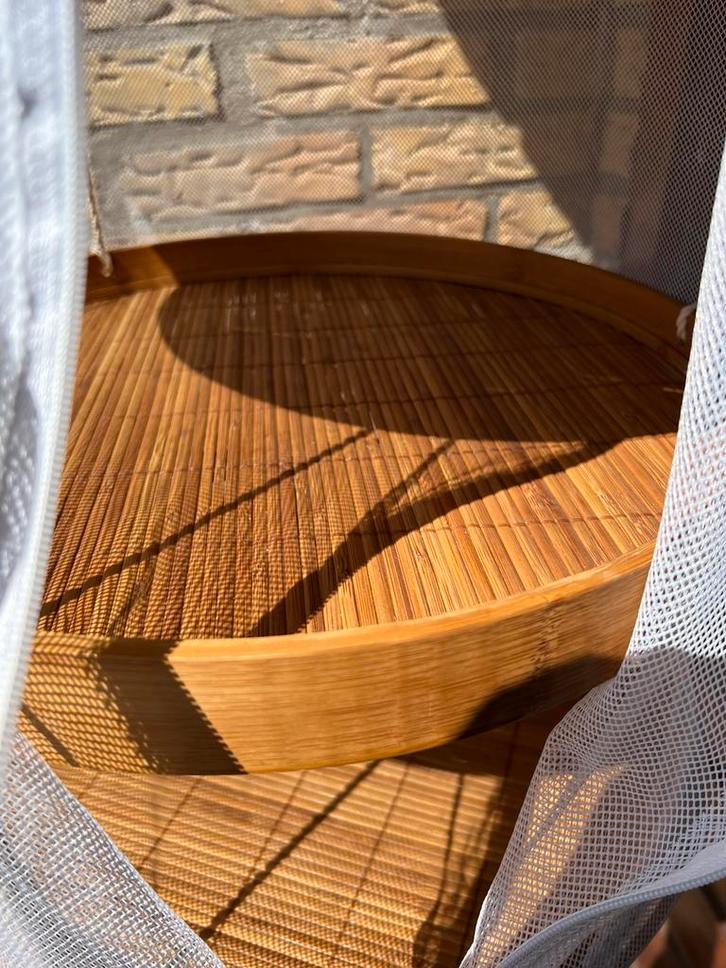 Een leuke zgan etagère voor zowel binnen als buiten., Huis en Inrichting, Overige Huis en Inrichting, Nieuw, Ophalen of Verzenden