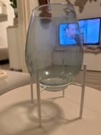 Glazen vaasje op witte standaard, Huis en Inrichting, Blauw, Ophalen of Verzenden, Minder dan 50 cm, Glas
