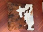 Koeienhuid Kussen 60x60 - Uniek!, Ophalen of Verzenden, Zo goed als nieuw, Bruin, Vierkant