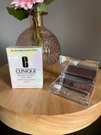 Clinique about shadow soft matte chocolate covered cherry, Nieuw, Ogen, Make-up, Ophalen of Verzenden