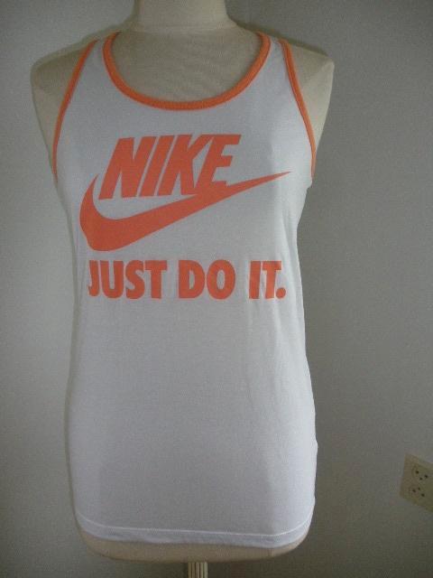 NIKE top wit met oranje maat M, Kleding | Dames, Sportkleding, Zo goed als nieuw, Overige typen, Maat 38/40 (M), Wit, Ophalen of Verzenden