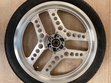Boomerang velgen Honda CB900f SC09 beschikbaar voor biedingen