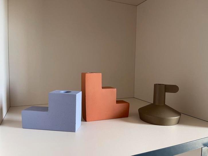 Hk living stairs kandelaars normann copenhagen flag, Huis en Inrichting, Woonaccessoires | Kandelaars en Kaarsen, Minder dan 25 cm