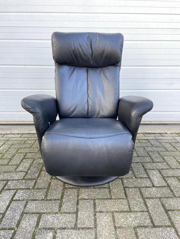 Nette zwarte leren himolla relax fauteuil / relax stoel beschikbaar voor biedingen