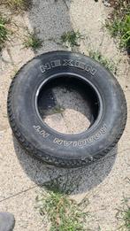 1 Chevy Van Band: Nexen Roadian HT P255/70R15, Ophalen