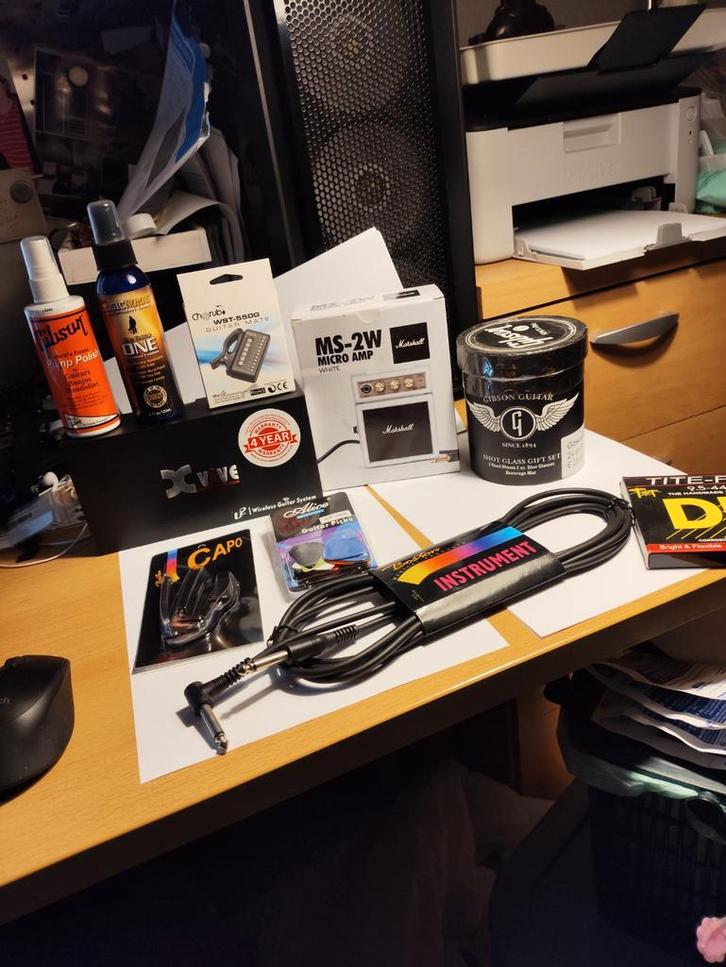 Luxe Gitaar Accessoires Pakket - Nieuw!, Muziek en Instrumenten, Versterkers | Bas en Gitaar, Nieuw, Gitaar, Minder dan 50 watt