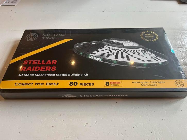 Metal-Time Stellar Raiders - Nieuw in Doos!, Hobby en Vrije tijd, Modelbouw | Auto's en Voertuigen, Nieuw, Overige typen, Overige merken