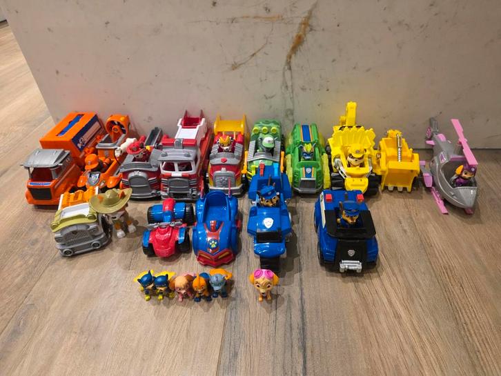 Paw Patrol 16 Voertuigen en 20 Figuren Set, Kinderen en Baby's, Speelgoed | Overig, Gebruikt, Jongen of Meisje, Ophalen of Verzenden