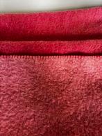 Vintage roze wollen deken plaid 220 x 180, Huis en Inrichting, Woonaccessoires | Plaids en Woondekens, Ophalen of Verzenden, Zo goed als nieuw