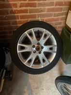 17 inch Atlantis velgen + winterbanden Volvo V70 S60 etc, Auto-onderdelen, Gebruikt, Banden en Velgen, 17 inch, Personenwagen