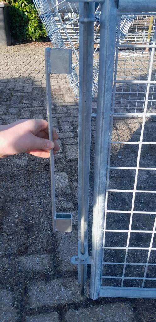 Te koop: Nieuwe muurbeugels voor bevestiging van hekjes, Dieren en Toebehoren, Schapen, Geiten en Varkens, Schaap, Meerdere dieren