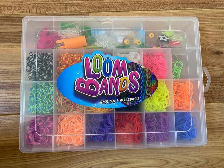 Loom set divers bandjes, bord, monstertail, Hobby en Vrije tijd, Knutselen, Gebruikt, Materiaal, Ophalen of Verzenden