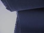 SALE: Kvadrat Field 2; paarsblauw; 18,7 meter meubelstof, Overige materialen, Blauw, 120 cm of meer, Ophalen of Verzenden