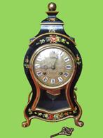 Saint Aubin 'Le Castel' Boulle 30cm hoge zwarte pendule, Antiek en Kunst, Antiek | Klokken, Ophalen