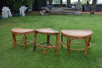 3 Vintage bamboe plantentafeltjes van gebogen bamboe jaren50 beschikbaar voor biedingen