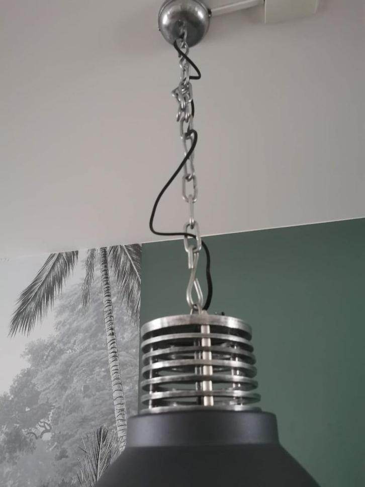 2x Grote Hanglampen Grijs - Modern Industrieel Design (44cm), Huis en Inrichting, Lampen | Hanglampen, Gebruikt, Minder dan 50 cm