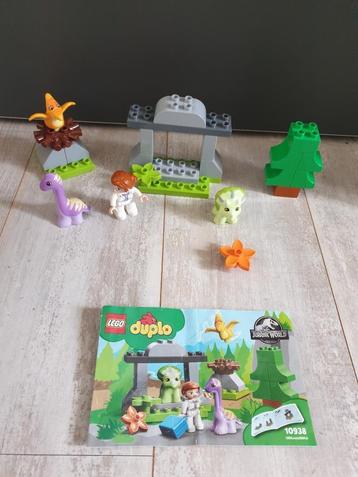duplo 10938 dinosaurus chreche  met boekje  beschikbaar voor biedingen