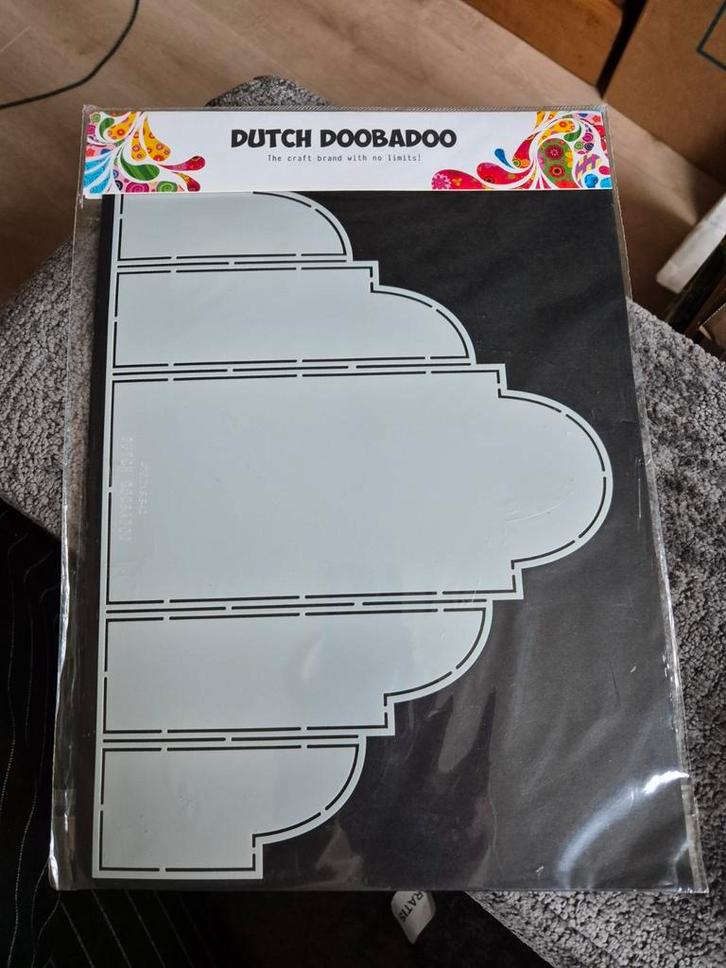 Dutch Doobadoo Stencil - Nieuw!, Hobby en Vrije tijd, Scrapbooking, Nieuw, Frame of Mal, Overige merken, Ophalen of Verzenden