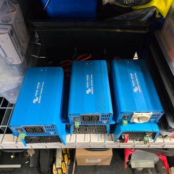 Victron 24V-230V omvormers 350/375.  beschikbaar voor biedingen