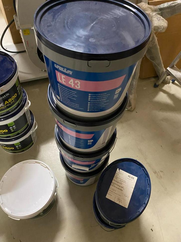 Uzin LE 43 Linoleum Lijm - 4 stuks, Doe-het-zelf en Verbouw, Verf, Beits en Lak, Nieuw, Beits, 5 tot 10 liter, Overige kleuren