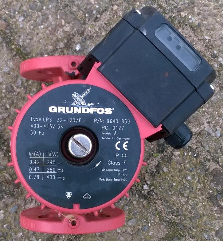 Circulatiepomp Grundfos UPS 32-120/F, Doe-het-zelf en Verbouw, Verwarming en Radiatoren, Zo goed als nieuw, Overige typen, Minder dan 200 watt