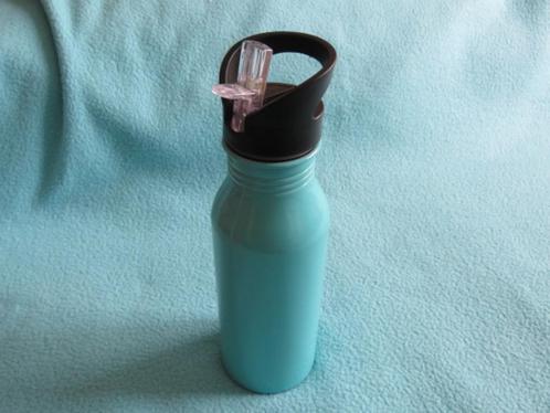 Aluminium drinkfles met inklapbaar rietje turquoise 0,5 ltr, Huis en Inrichting, Keuken | Keukenbenodigdheden, Zo goed als nieuw
