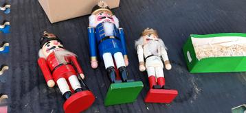 3 Houten Notenkrakers - Kerstdecoratie beschikbaar voor biedingen