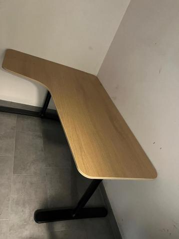IKEA Bekant Hoekbureau - Zo Goed Als Nieuw! - afbeelding 1