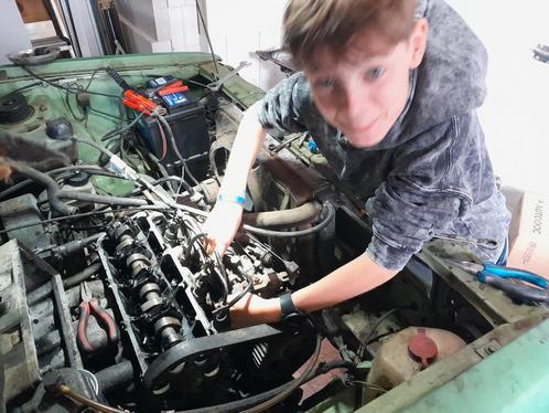 Gezocht 1.6 (turbo) diesel en of  5 bak voor golf mk1, Auto-onderdelen, Motor en Toebehoren, Gebruikt, Ophalen